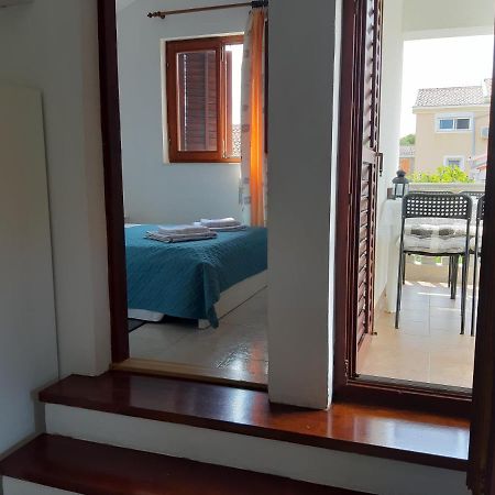 Apartmani Pilon Ždrelac Exterior foto