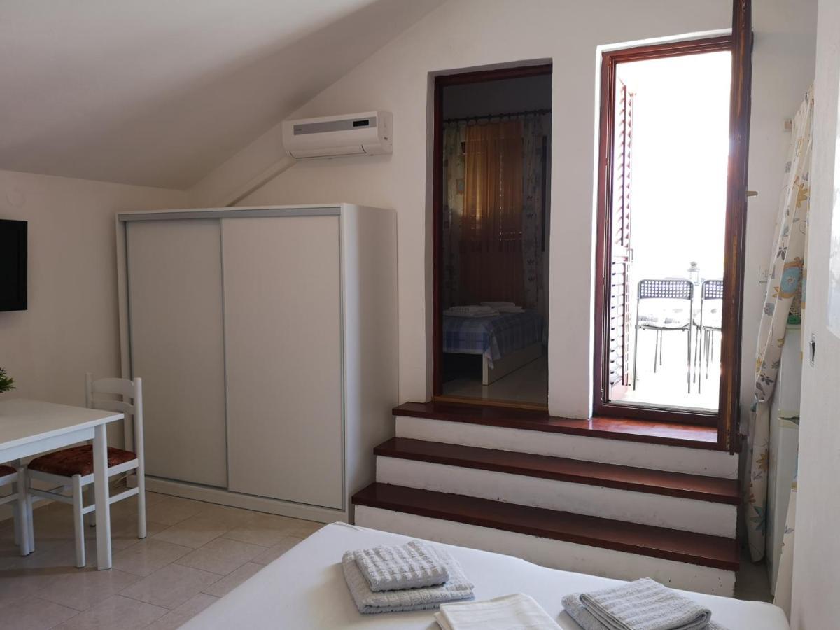 Apartmani Pilon Ždrelac Exterior foto