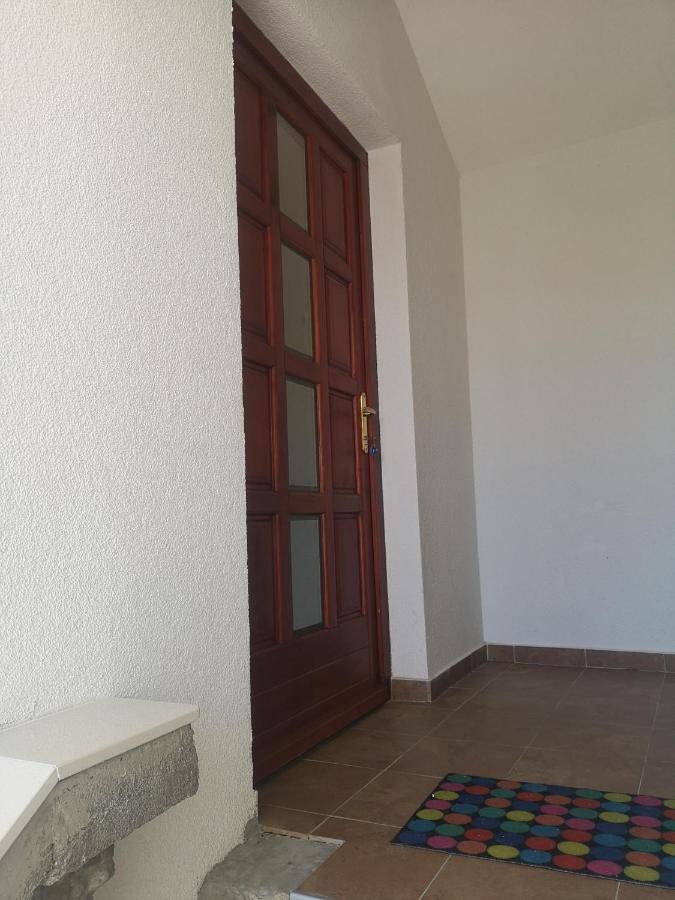 Apartmani Pilon Ždrelac Exterior foto